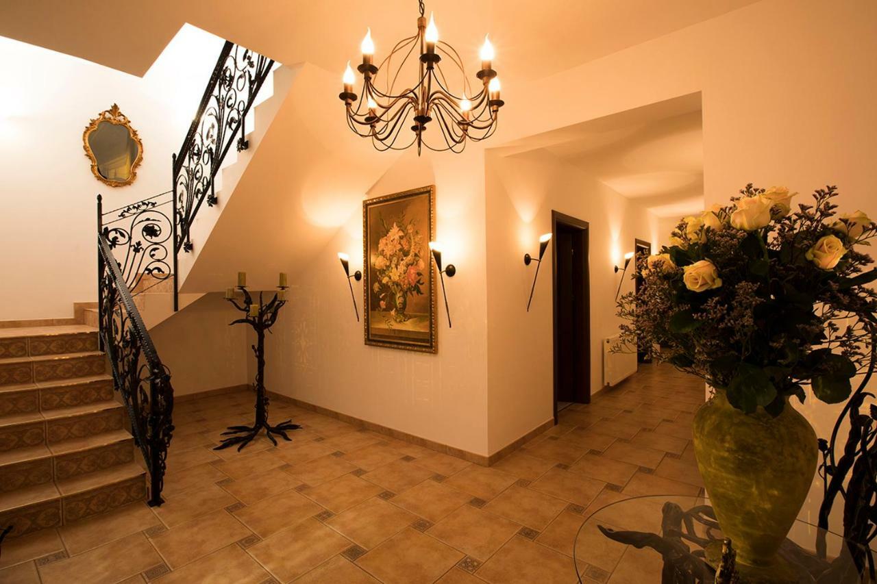 Bed and Breakfast Residenz Selena Устка Екстер'єр фото